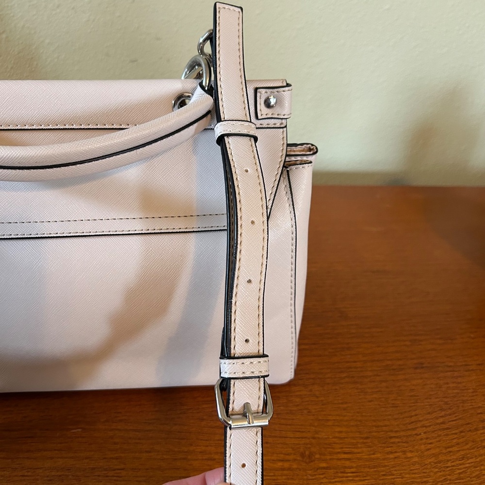 Guess‎ Cream Purse Shoulder strap and Hand Bag Silver Detail - Picture 8 of 11